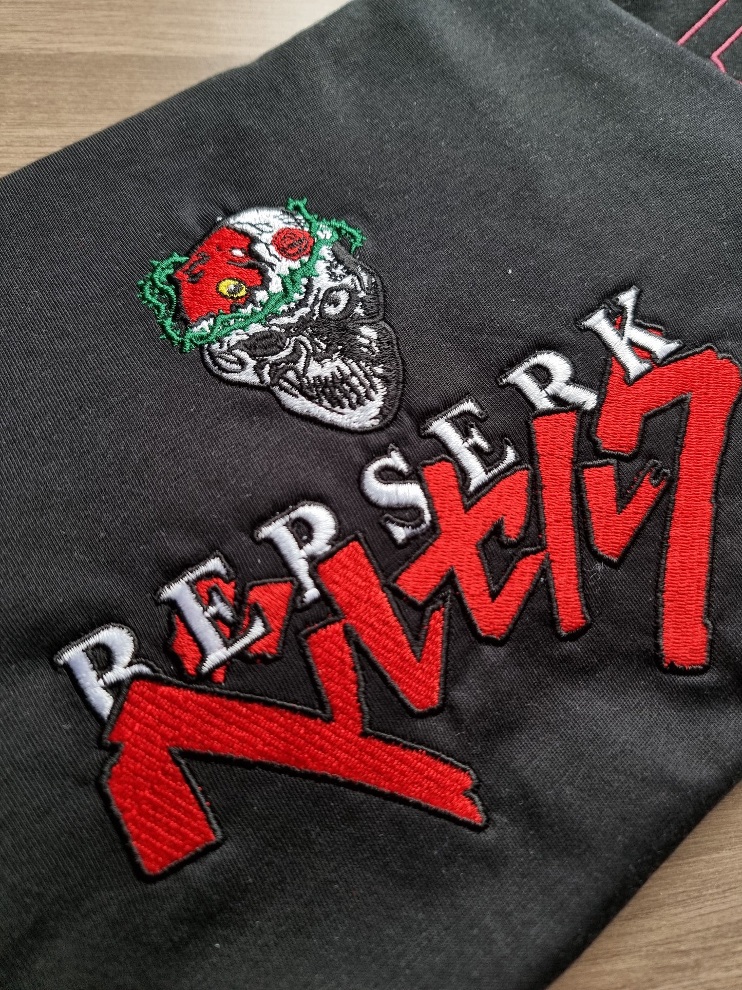 BERSERKER SKULL EMBROIDERED TEE